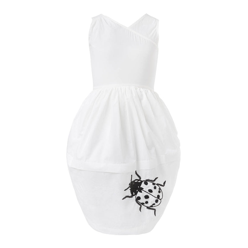 Witte jurk met lieveheersbeestje handborduurwerk